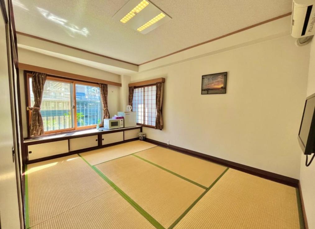 Izu-No-Umi Hotel Atami  Exterior photo